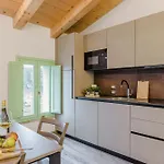 Italian Experience-zena Apartment