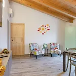 Italian Experience-zena Apartment *